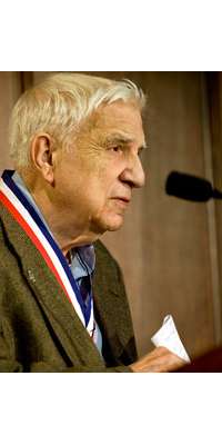 Roger L. Easton, American scientist, dies at age 93